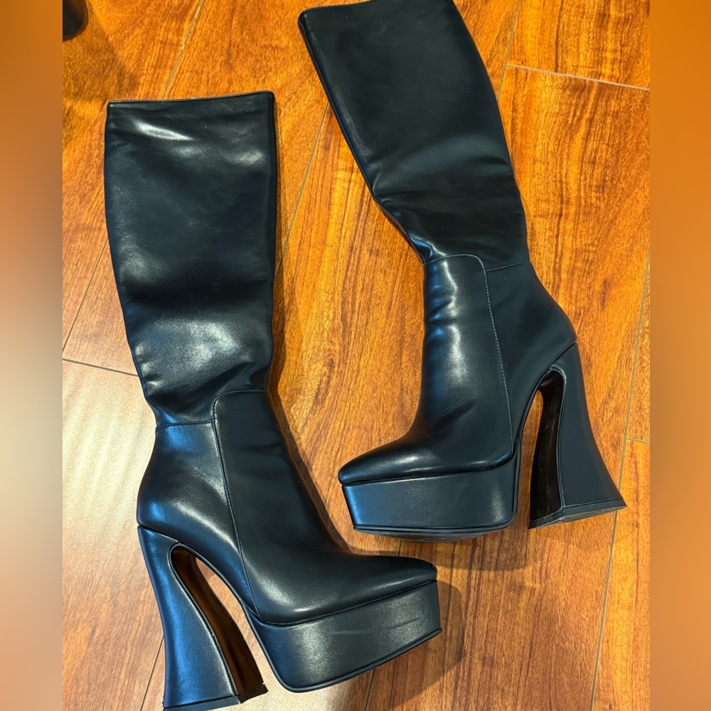 Lamoda Black Platform Boots